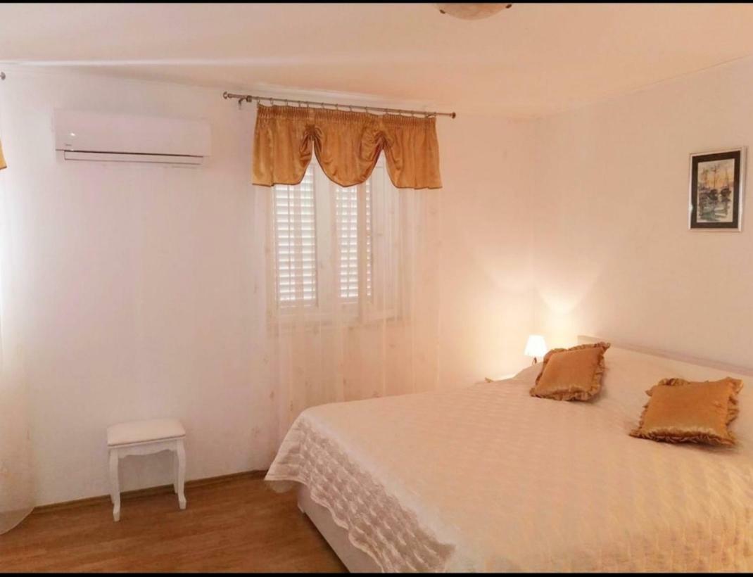 Apartman Perina Trogir Exterior foto